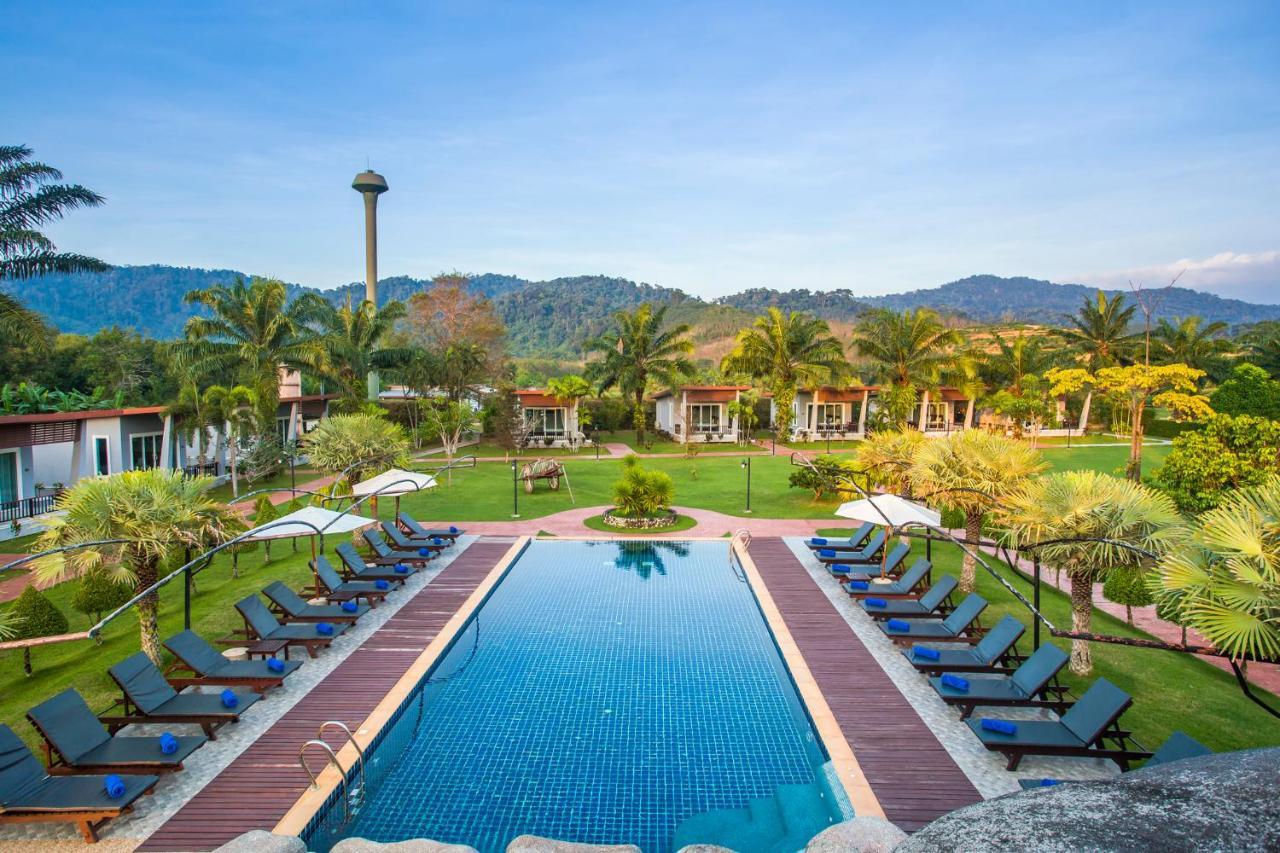 The La Valle'E Resort Khao Lak Bagian luar foto